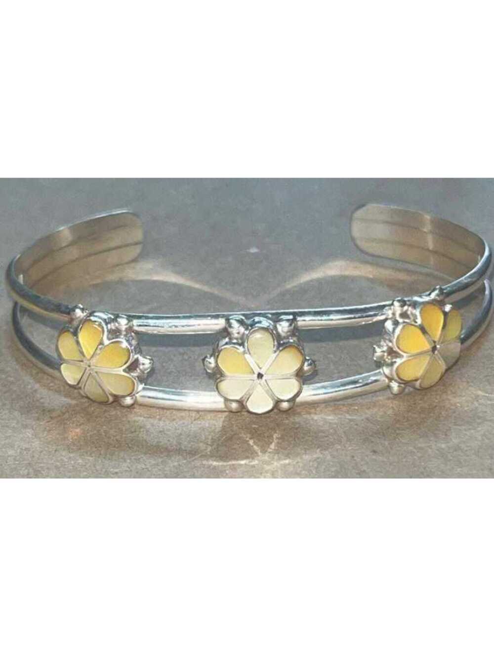 Zuni mother of pearl inlay sterling silver bracelet cuff flower design cluster